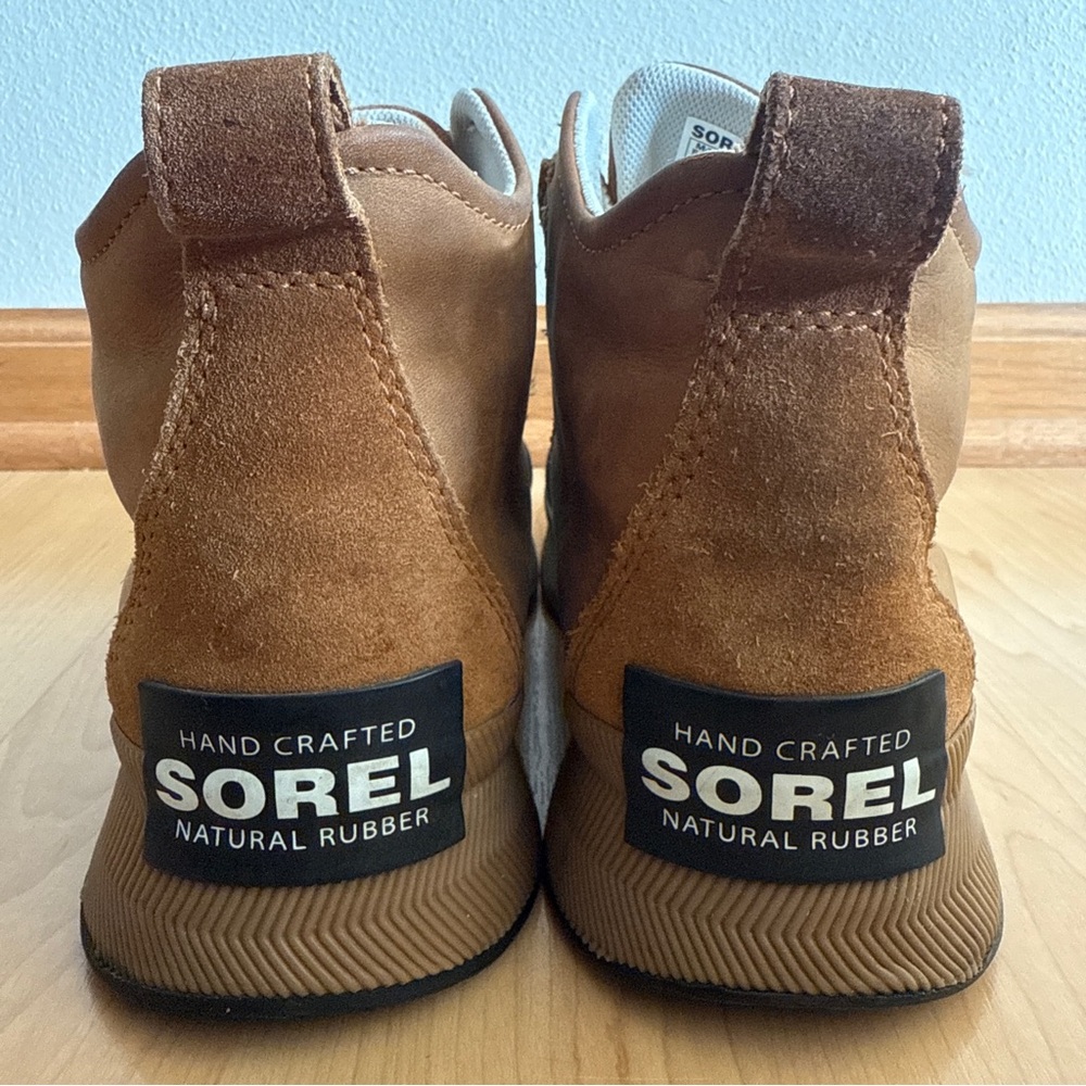 Sorel Out N About III Classic Women’s Suede And Rubber Waterproof Boots, Size 8 - Picture 7 of 12